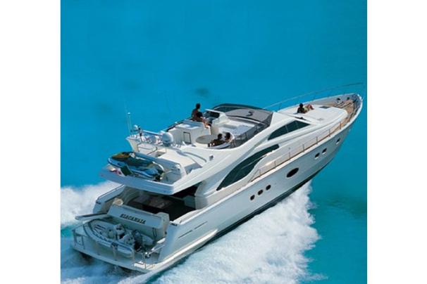 foto: 6 Ferretti  680