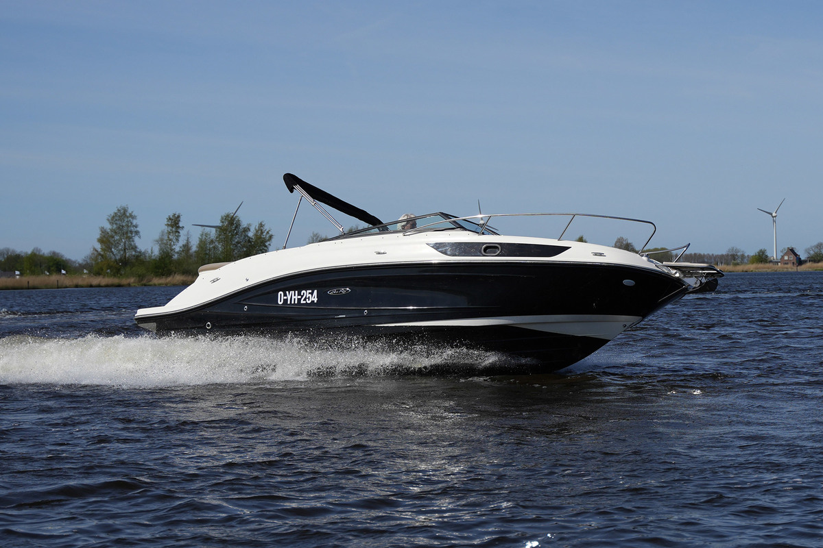 foto: 18 Sea Ray Sun Sport 230