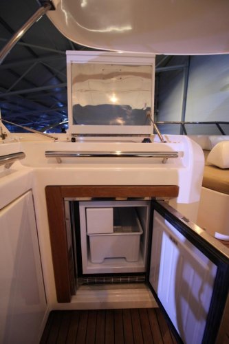 foto: 43 Azimut 60