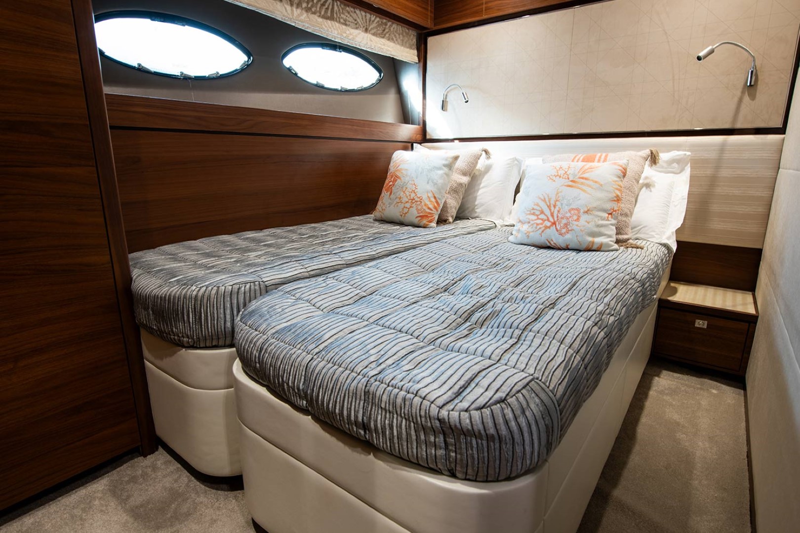 foto: 19 Princess 88 Yacht