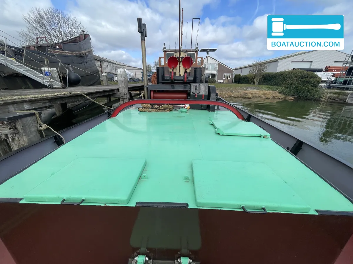 foto: 29 Sleepboot 2200