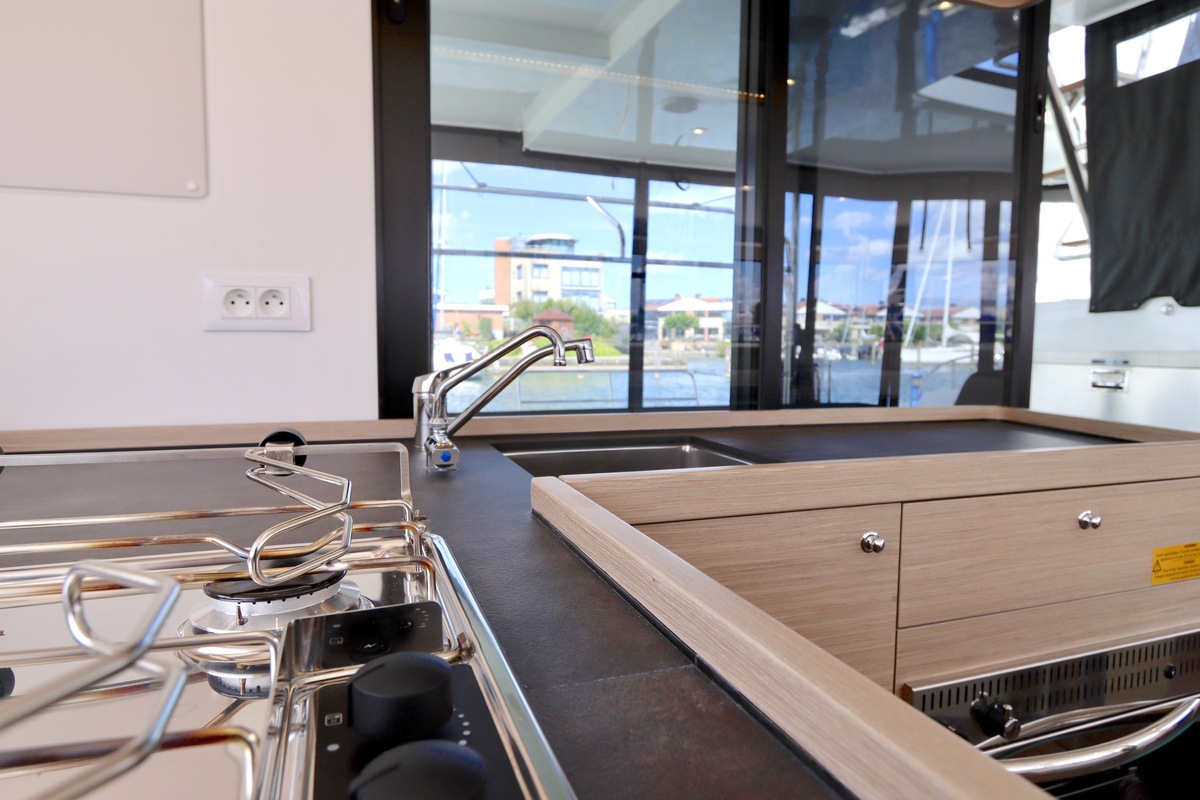 foto: 15 Lagoon 42 Full specs