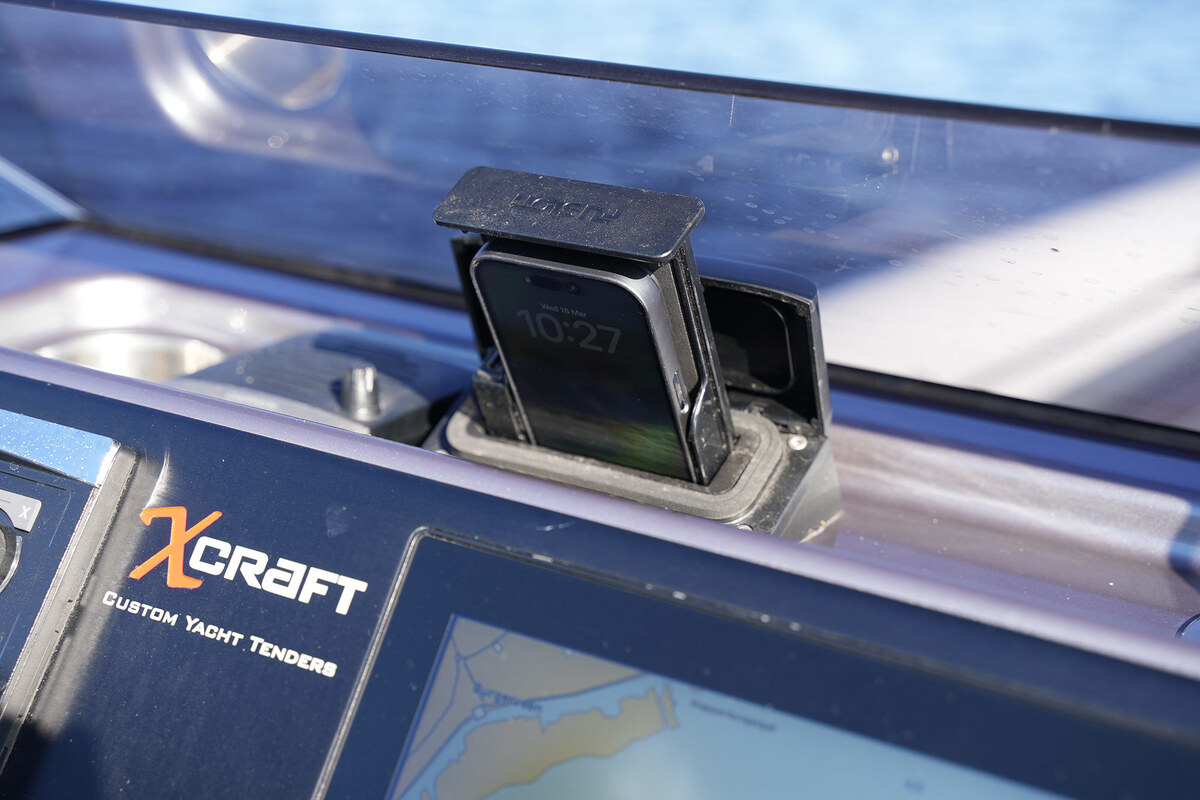 foto: 26 X-Craft R808