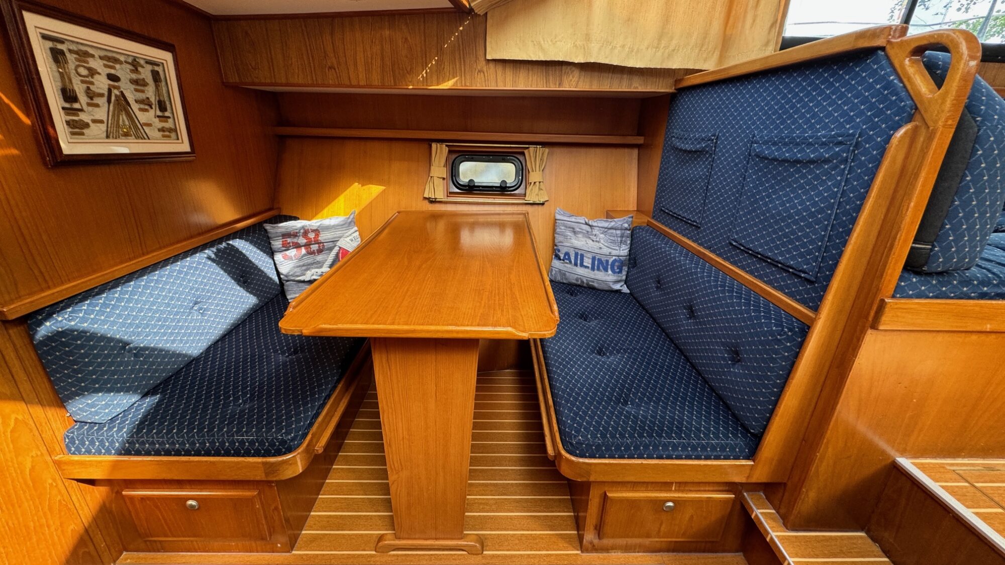 foto: 13 Vri-Jon Vri-Jon Contessa 37 AK Cabrio