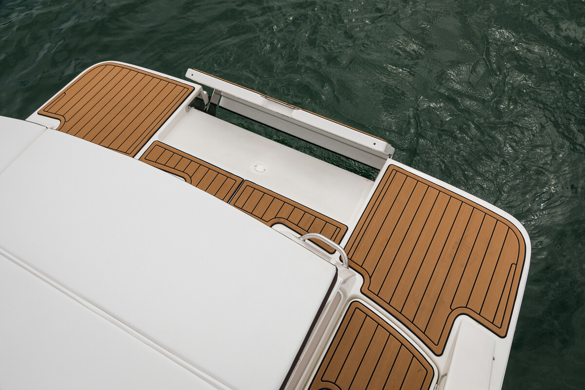 foto: 5 Sea Ray SPX 230 Outboard