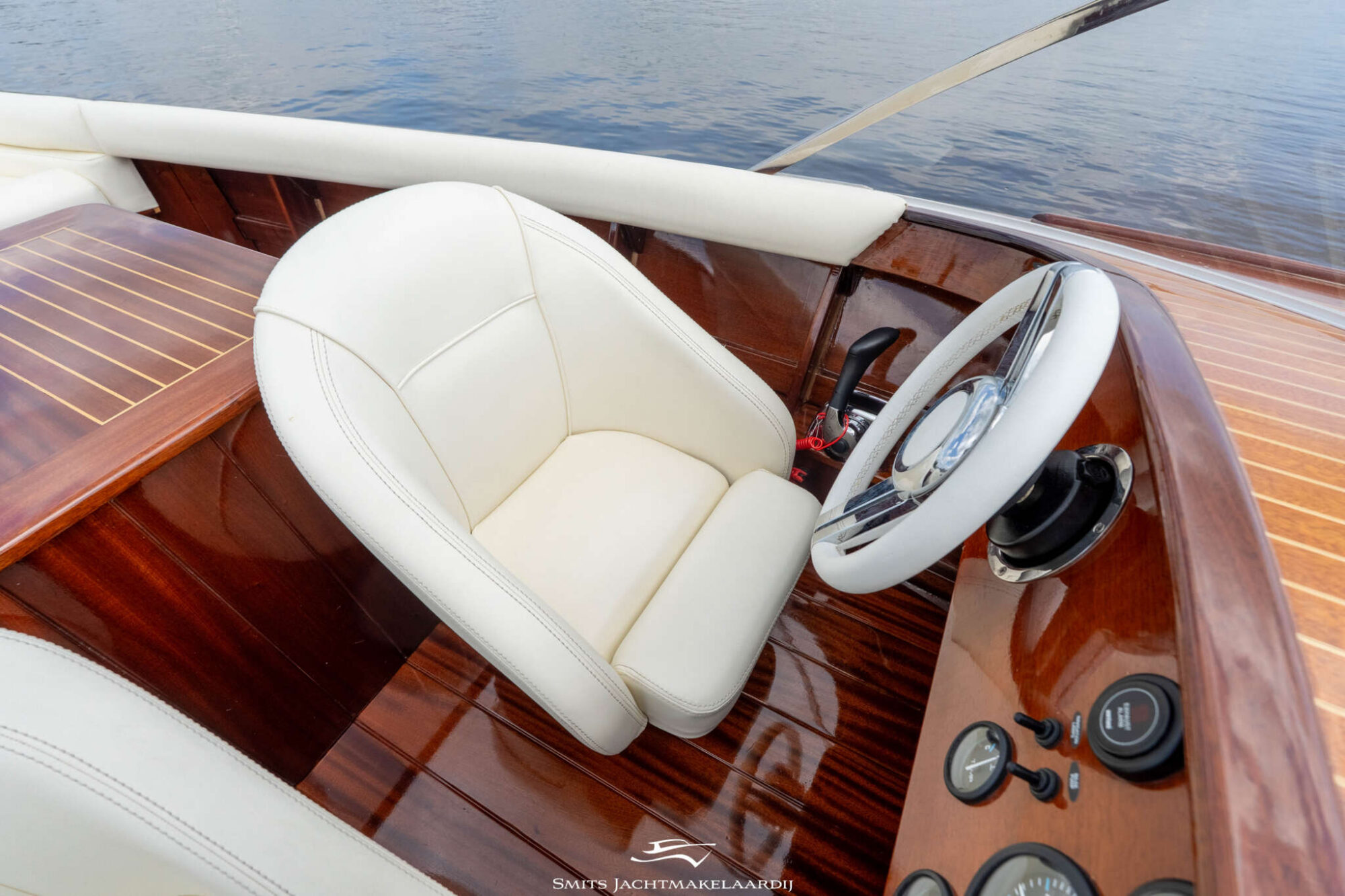 foto: 13 Divank Divank Uscire 635