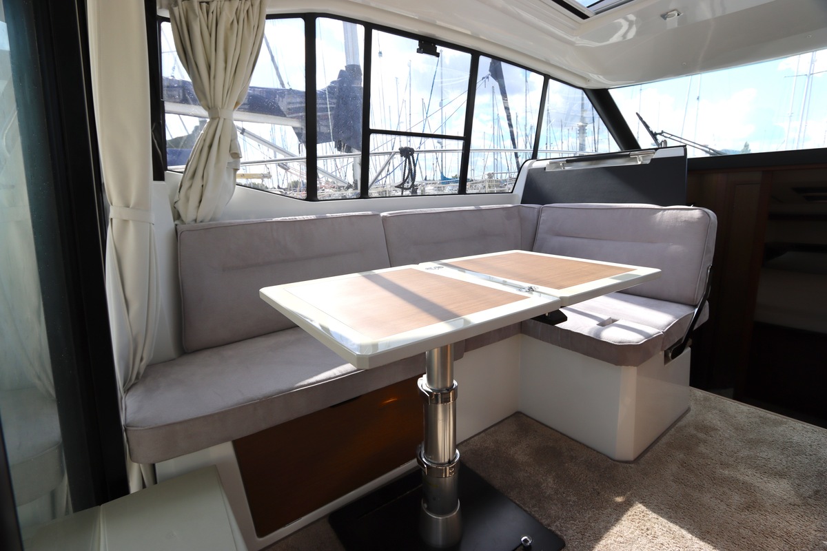 foto: 18 Jeanneau NC 33