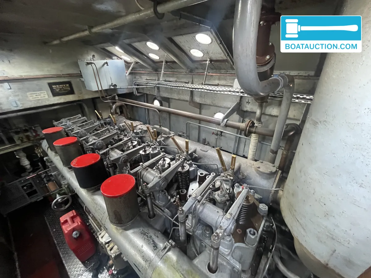 foto: 19 Sleepboot 2200