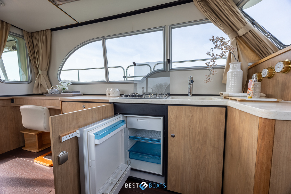 foto: 14 Linssen Grand Sturdy 30.0 Sedan Intero