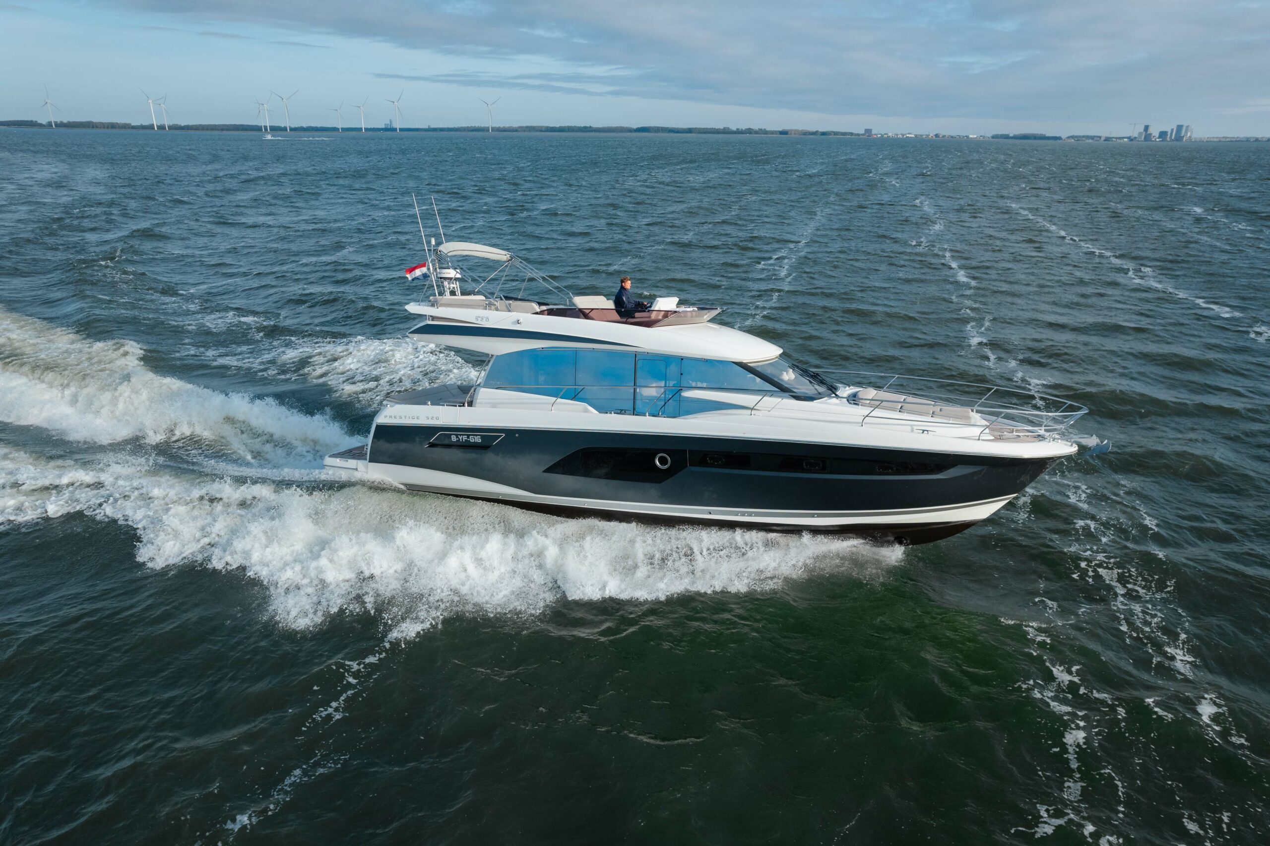 foto: 4 Prestige 520 flybridge #78