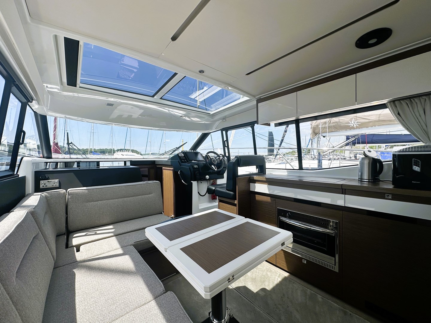 foto: 30 Jeanneau  NC37