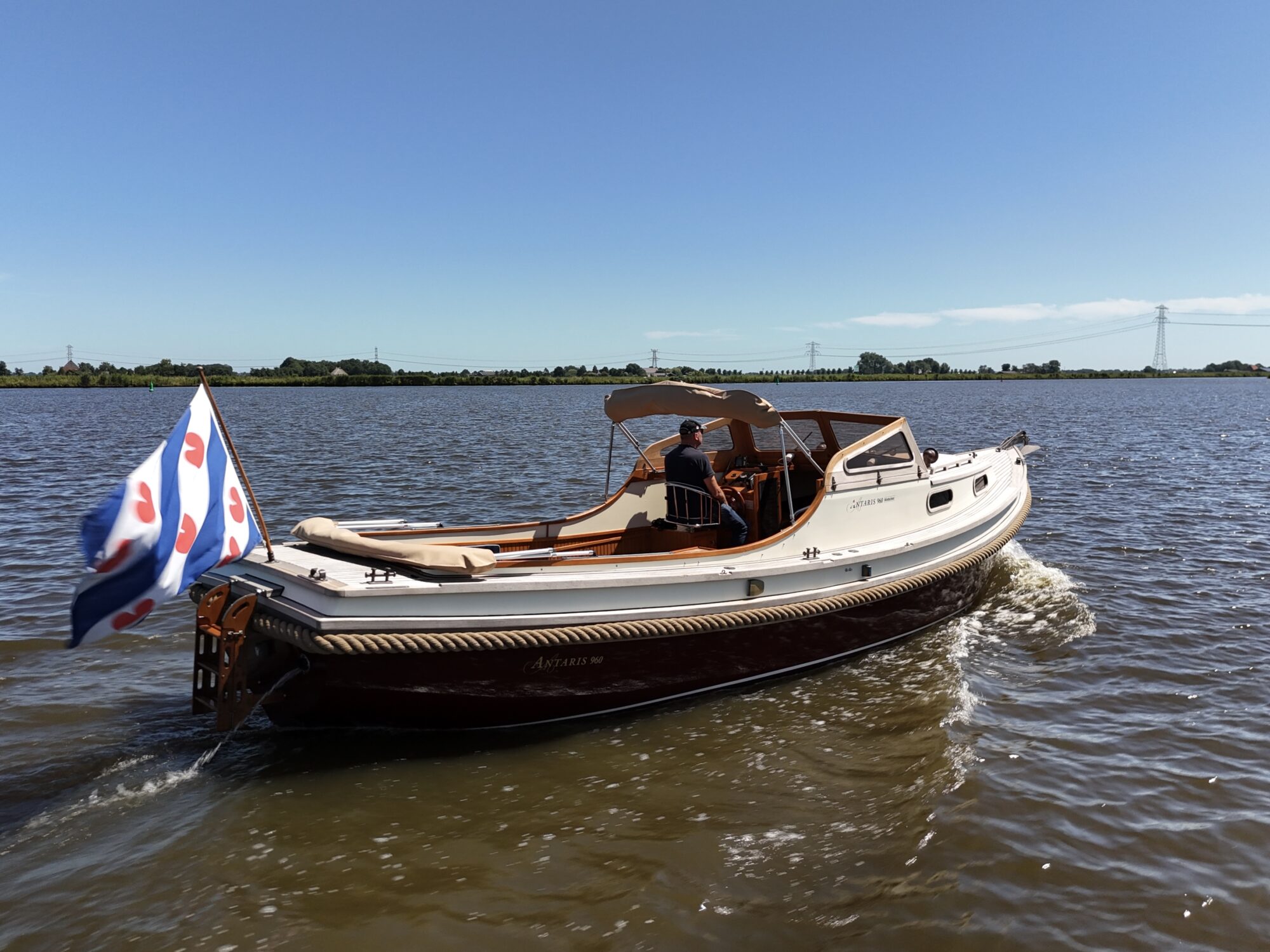 foto: 16 Antaris Antaris Windscheer 9.60 OK