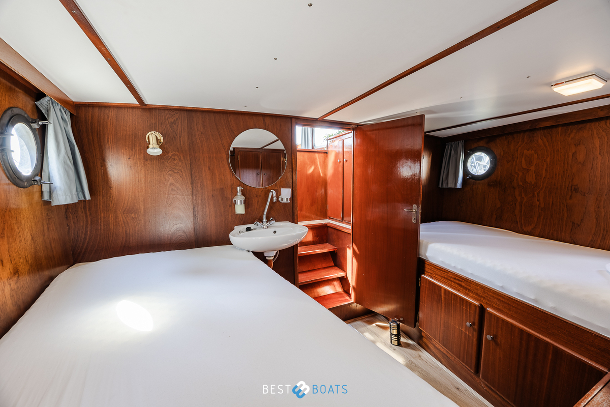 foto: 34 Exellent 1000 Hybride Patrol