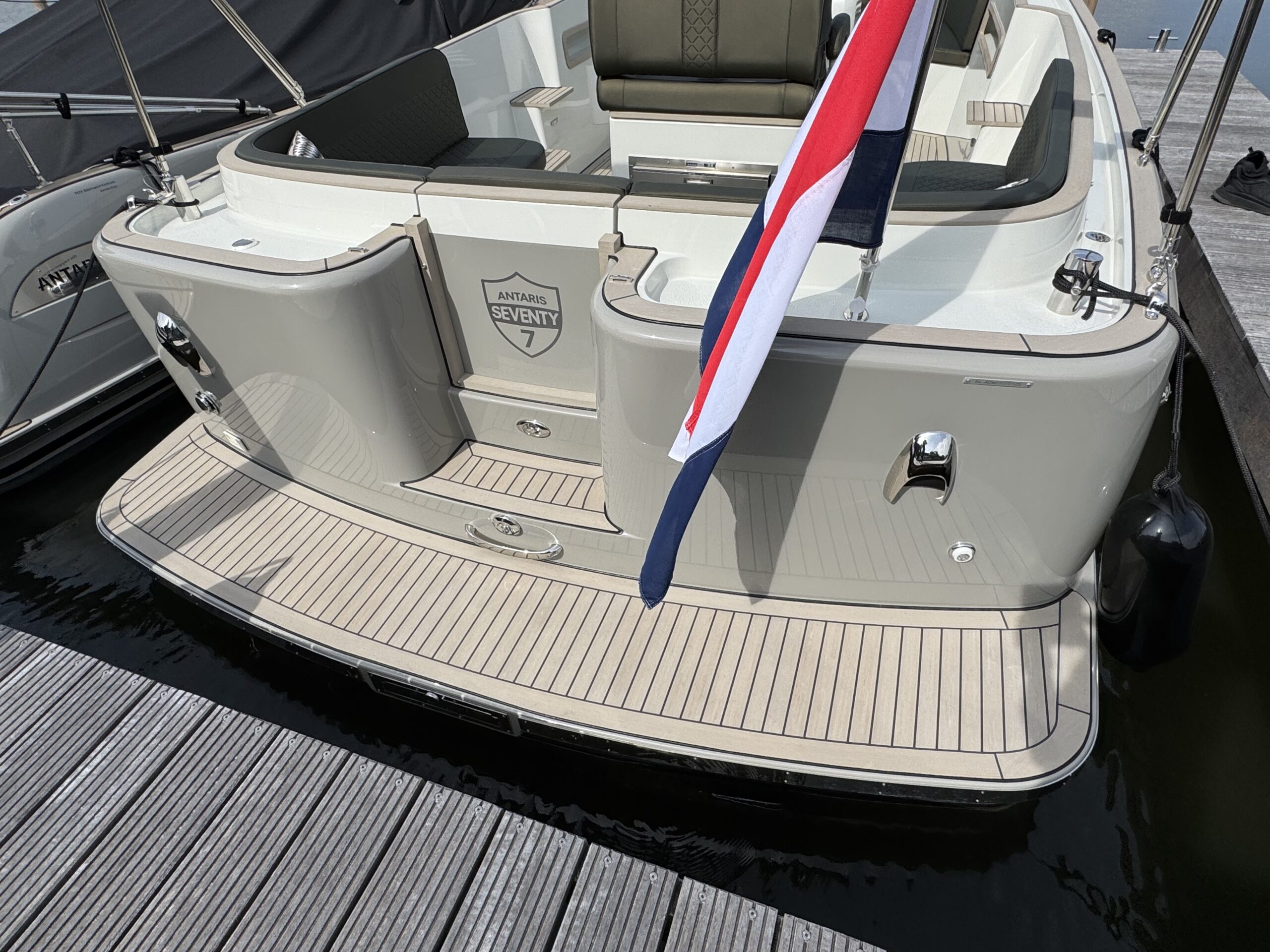 foto: 21 Antaris Seventy7 Sport