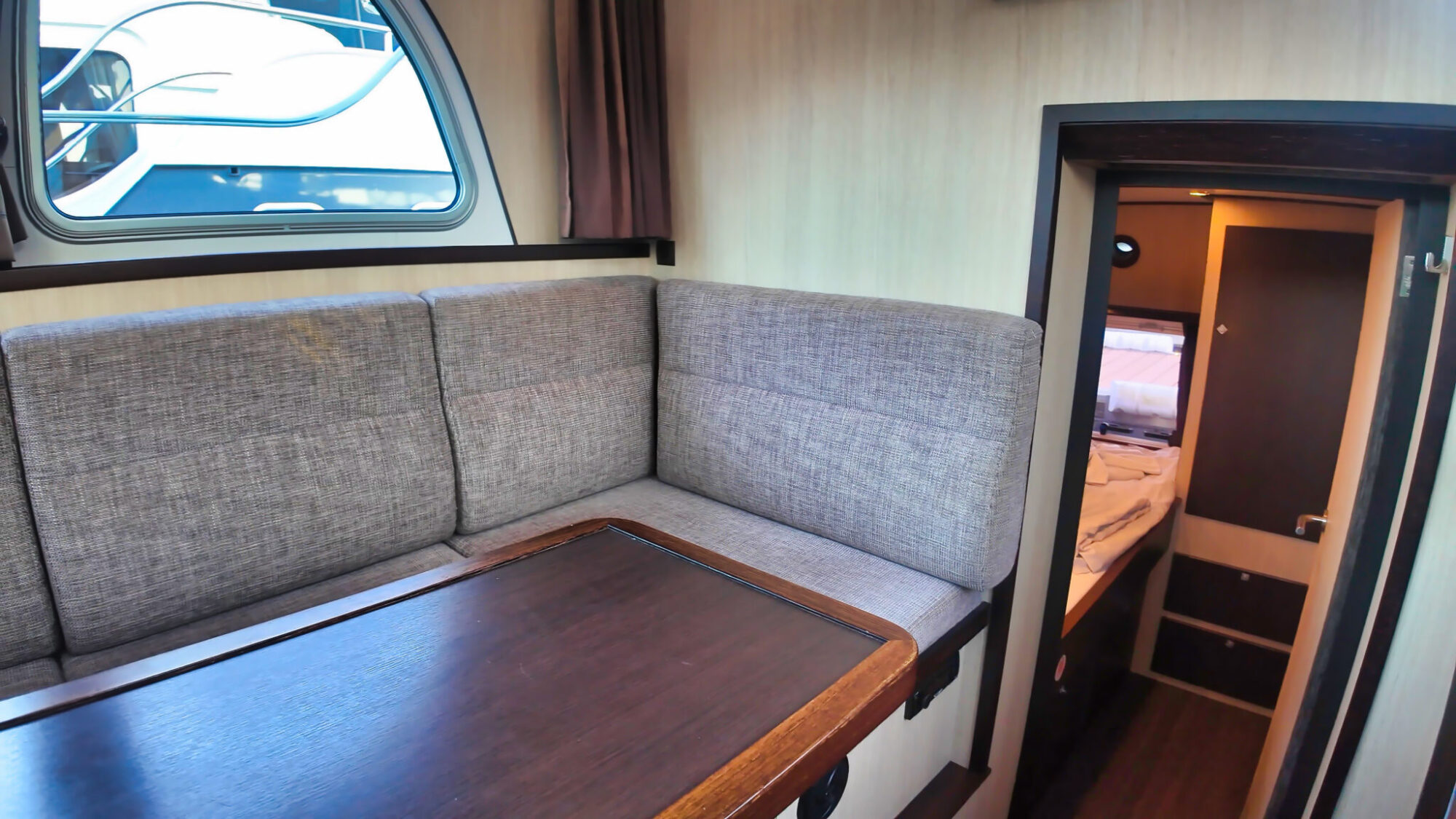 foto: 24 Aventura Aventura 34 AK Cabrio