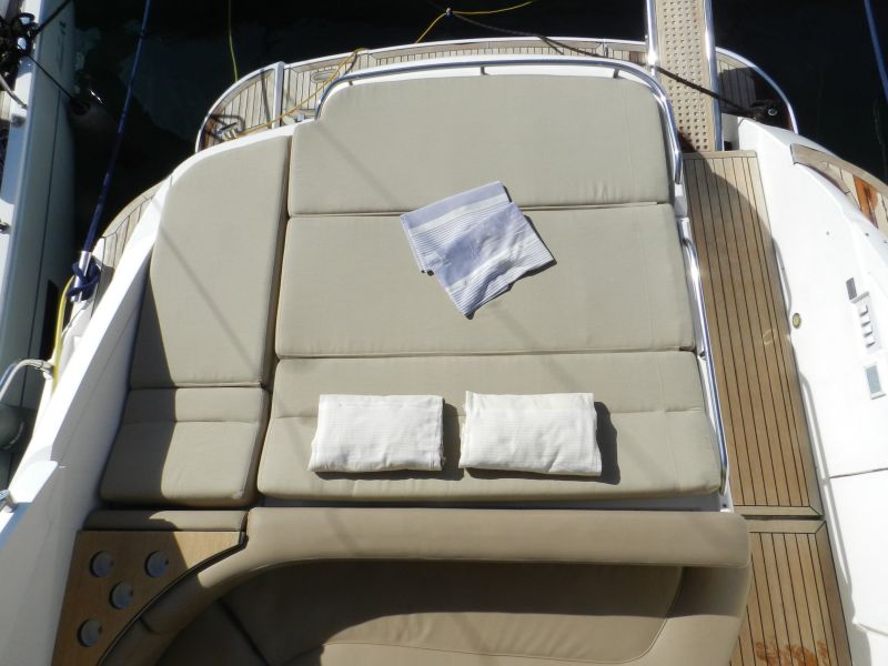 foto: 8 Fairline Targa 47 Gran Turismo