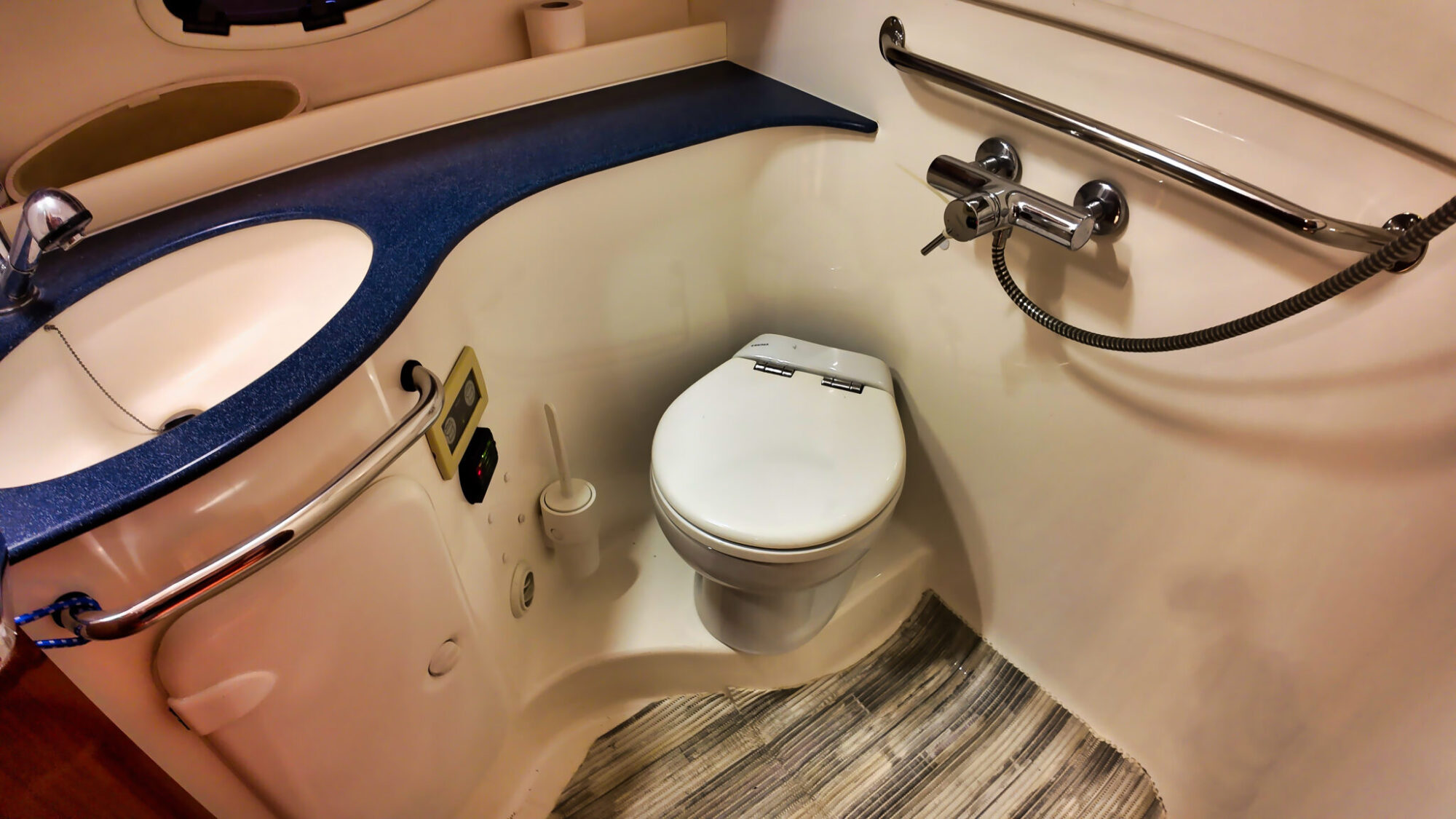 foto: 20 Bavaria Bavaria 37 HT Hardtop