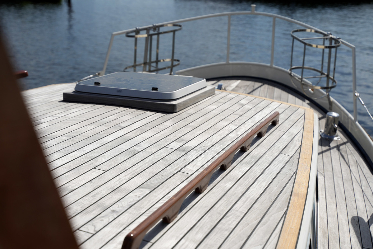 foto: 21 Dolman 970 AK