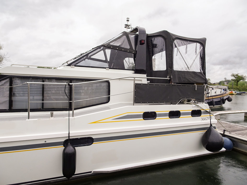 foto: 26 Vri-Jon Contessa 40