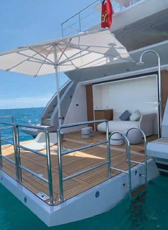 foto: 25 Azimut Grande 35 M 