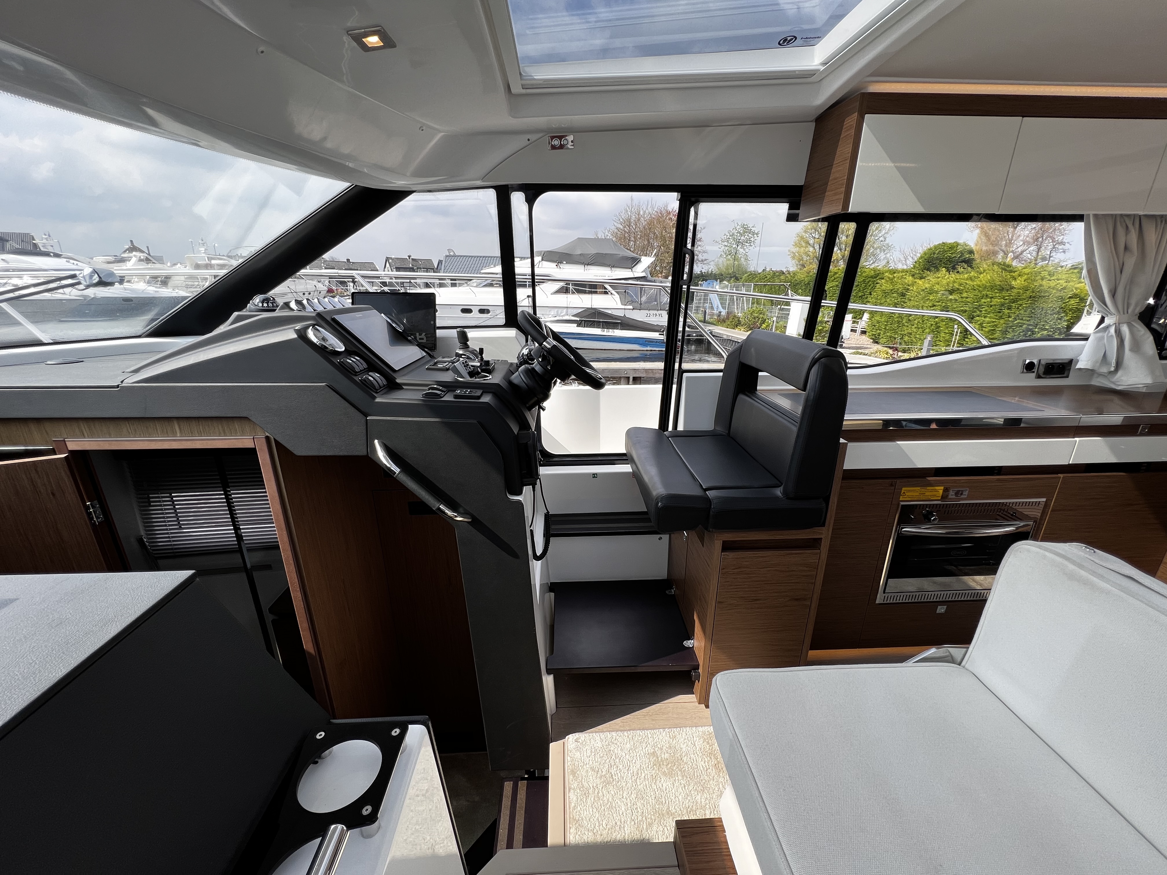 foto: 28 Jeanneau  NC37