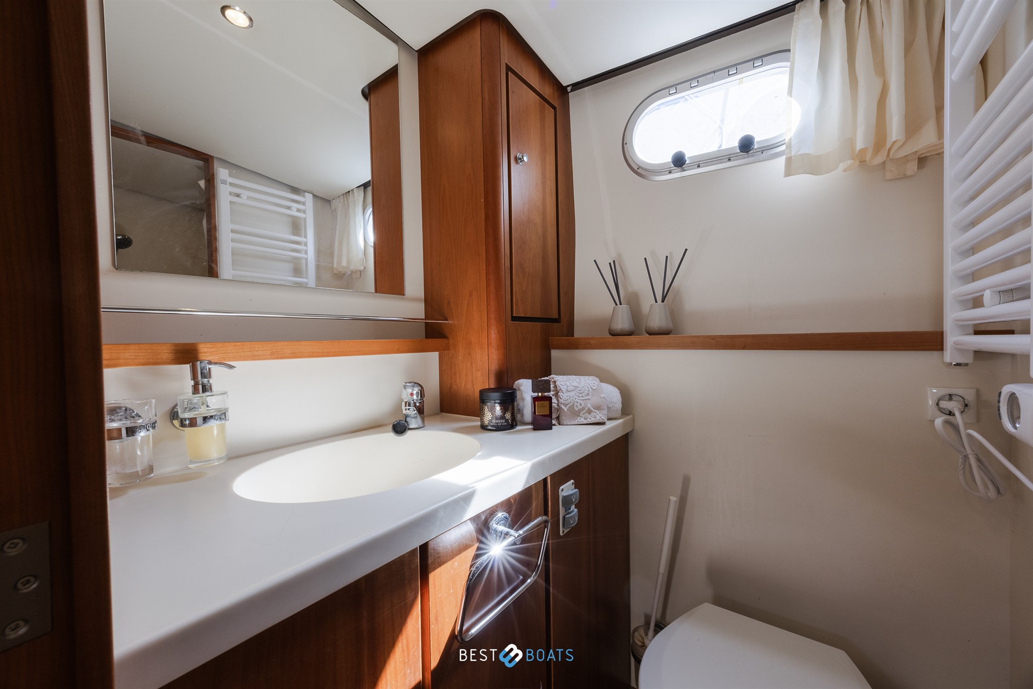 foto: 29 Linssen Grand Sturdy 43.9 AC