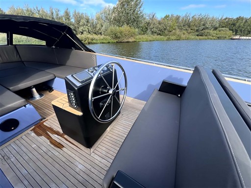 foto: 15 Isloep Rapida 990