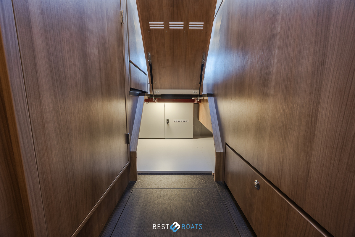 foto: 28 Linssen  40SL Sedan - 75 Years Anniversary Edition  