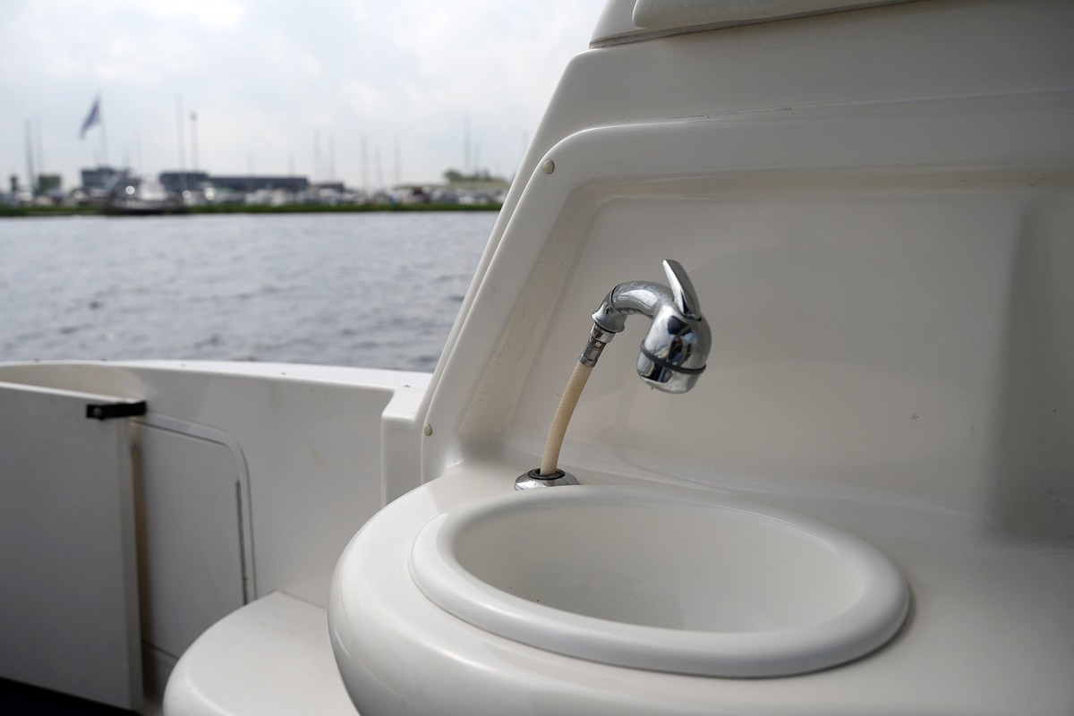 foto: 21 Sea Ray 310 Sundancer
