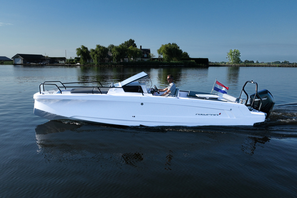 foto: 28 Axopar 25 Cross Bow