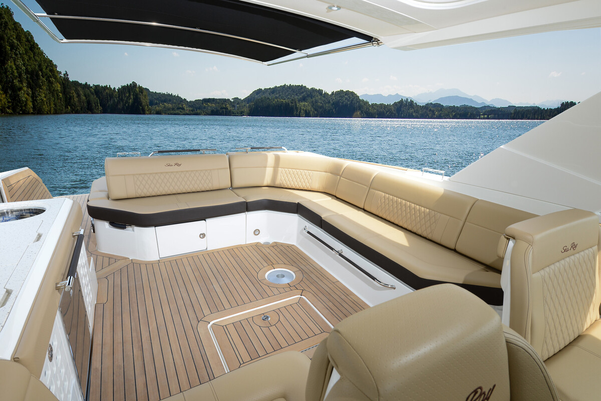 foto: 12 Sea Ray SLX 400