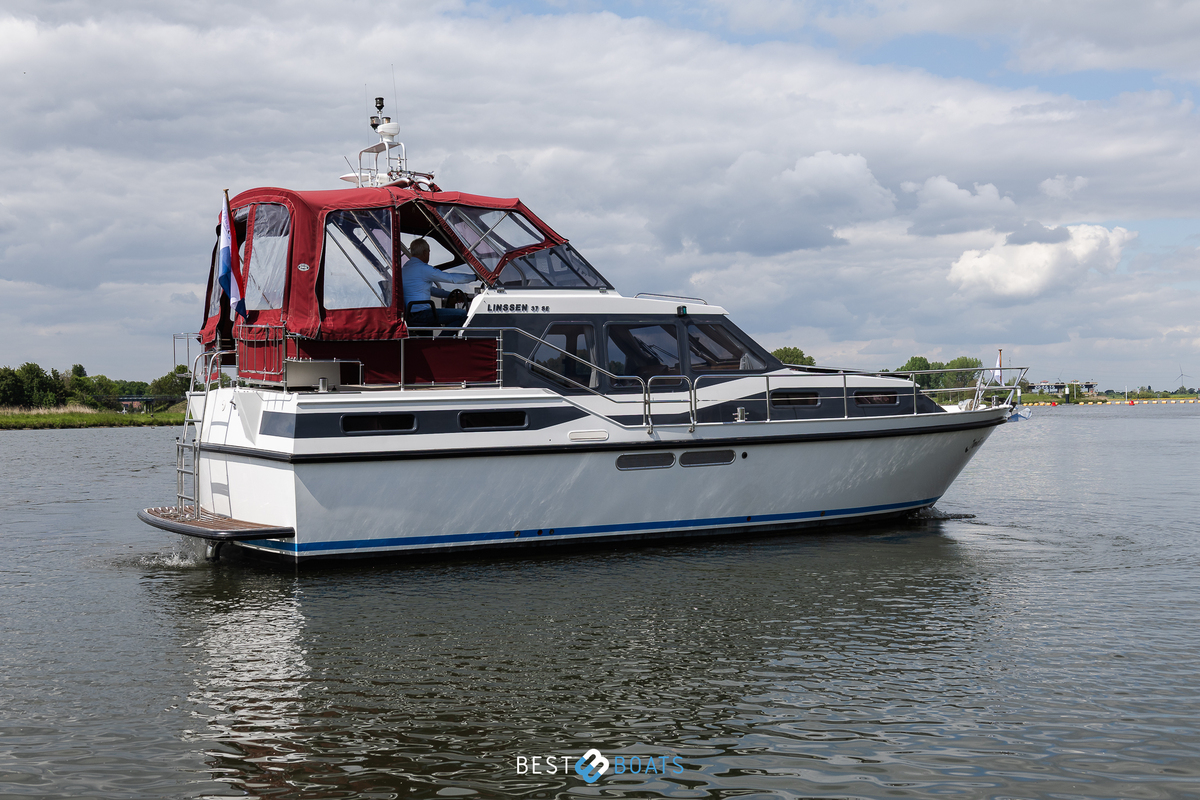 foto: 21 Linssen 37 SE