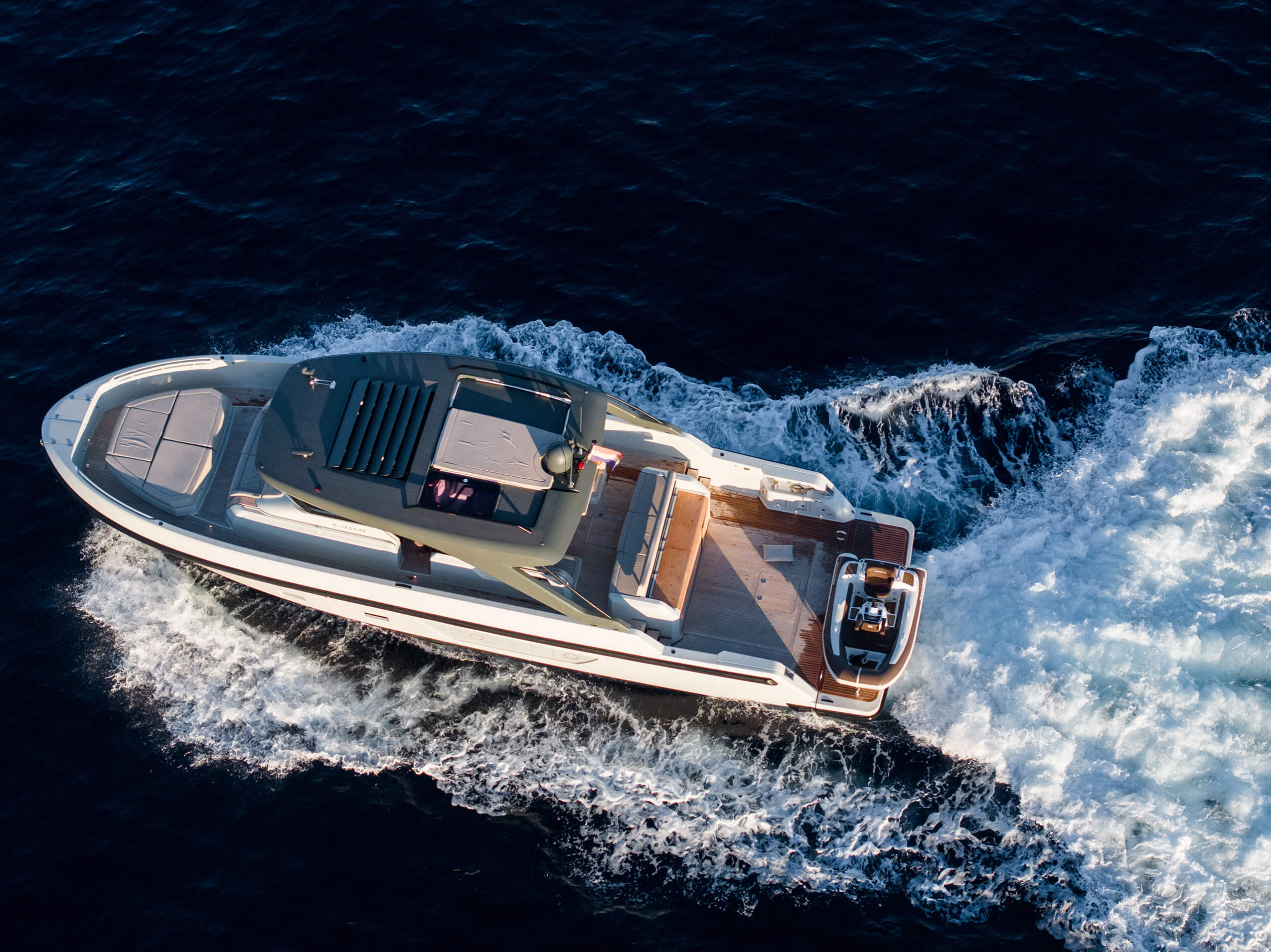 foto: 8 Bluegame BG54