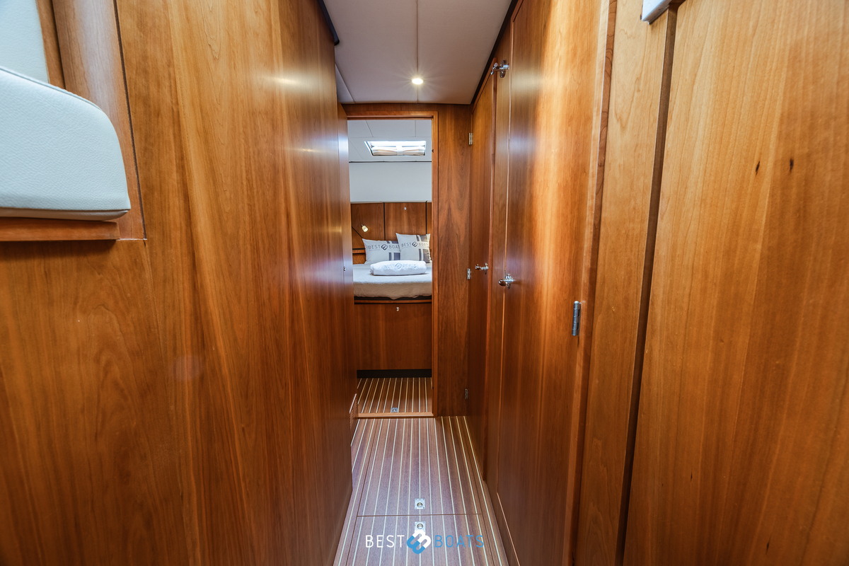 foto: 34 Linssen Grand Sturdy 40.9 AC