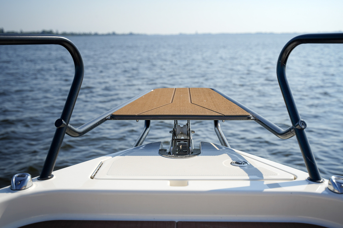 foto: 42 Navan C30