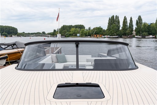 foto: 11 Vandutch 40