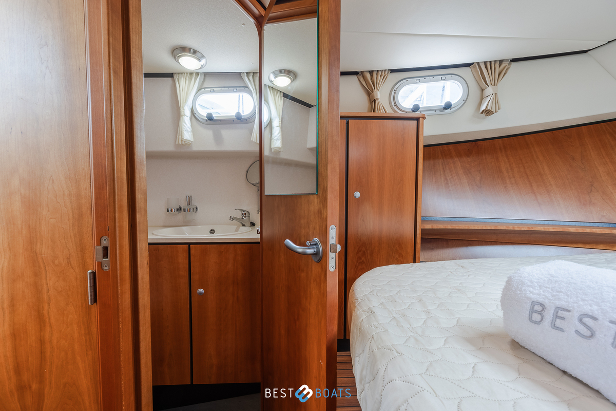 foto: 28 Linssen Grand Sturdy 34.9 AC