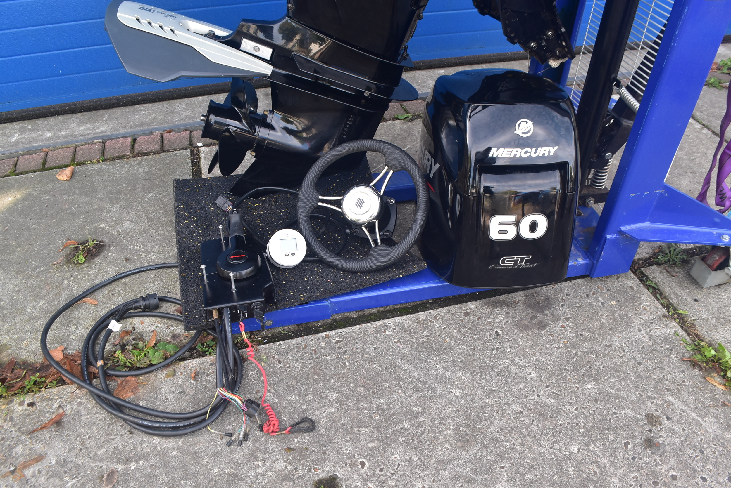 foto: 6 Mercury 60pk