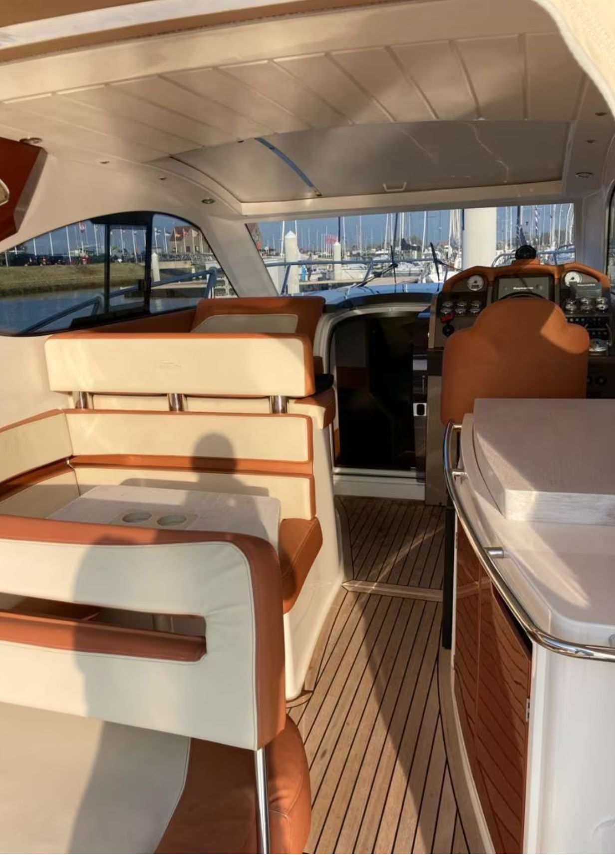 foto: 15 Galeon 325 HT