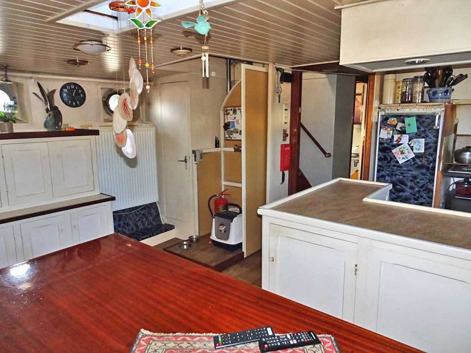 foto: 63 ex Rijkswaterstaat / Varend Woonschip 23.23, CBB Rijn