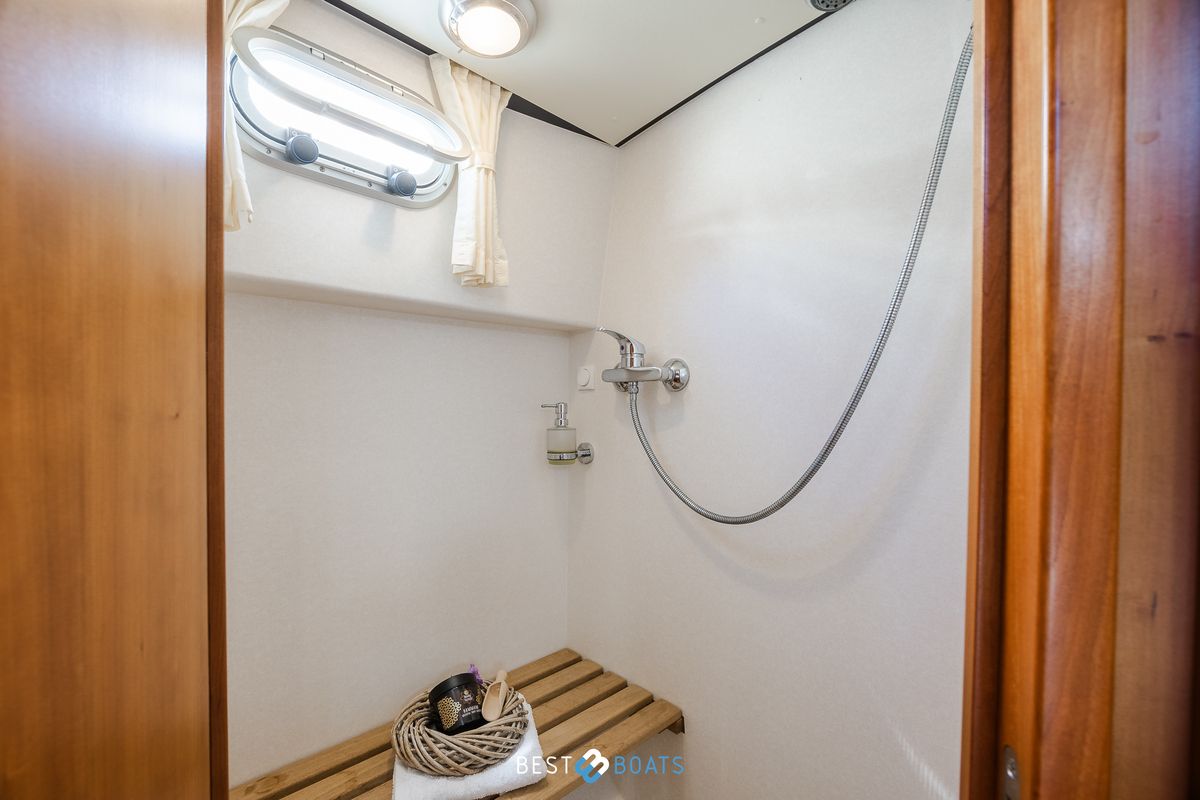 foto: 18 Linssen Grand Sturdy 60.33 AC Diamond Edition