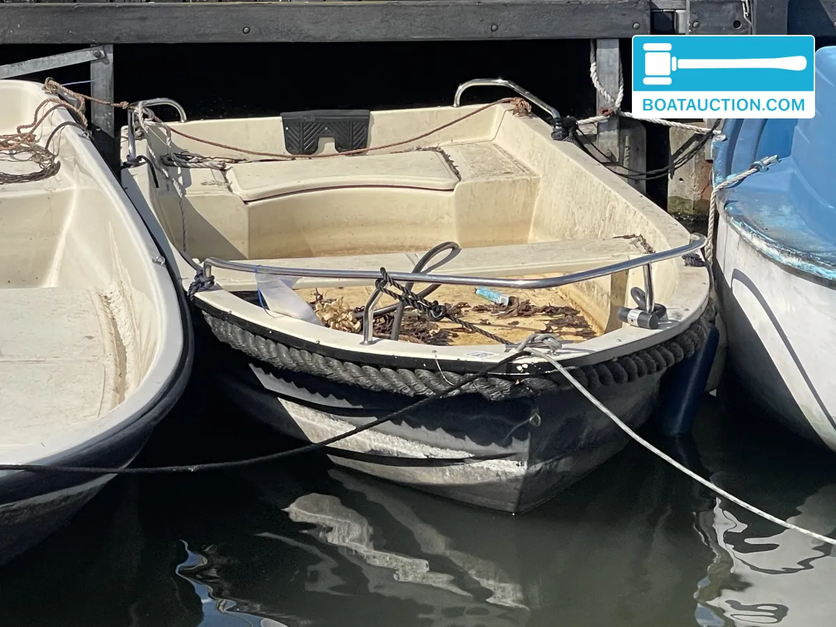 foto: 5 Roeiboot 300