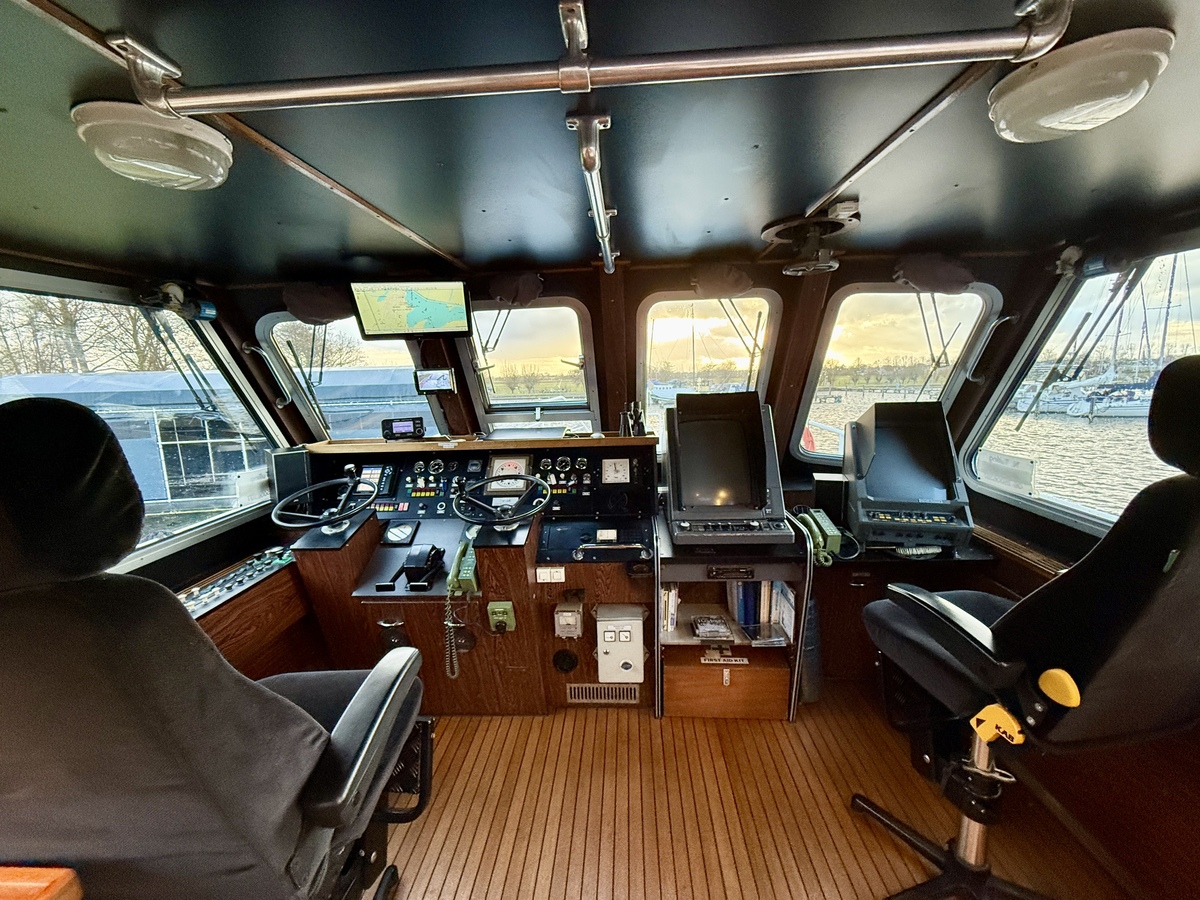 foto: 22 Ex-Patrouille Vaartuig Varend Woonschip