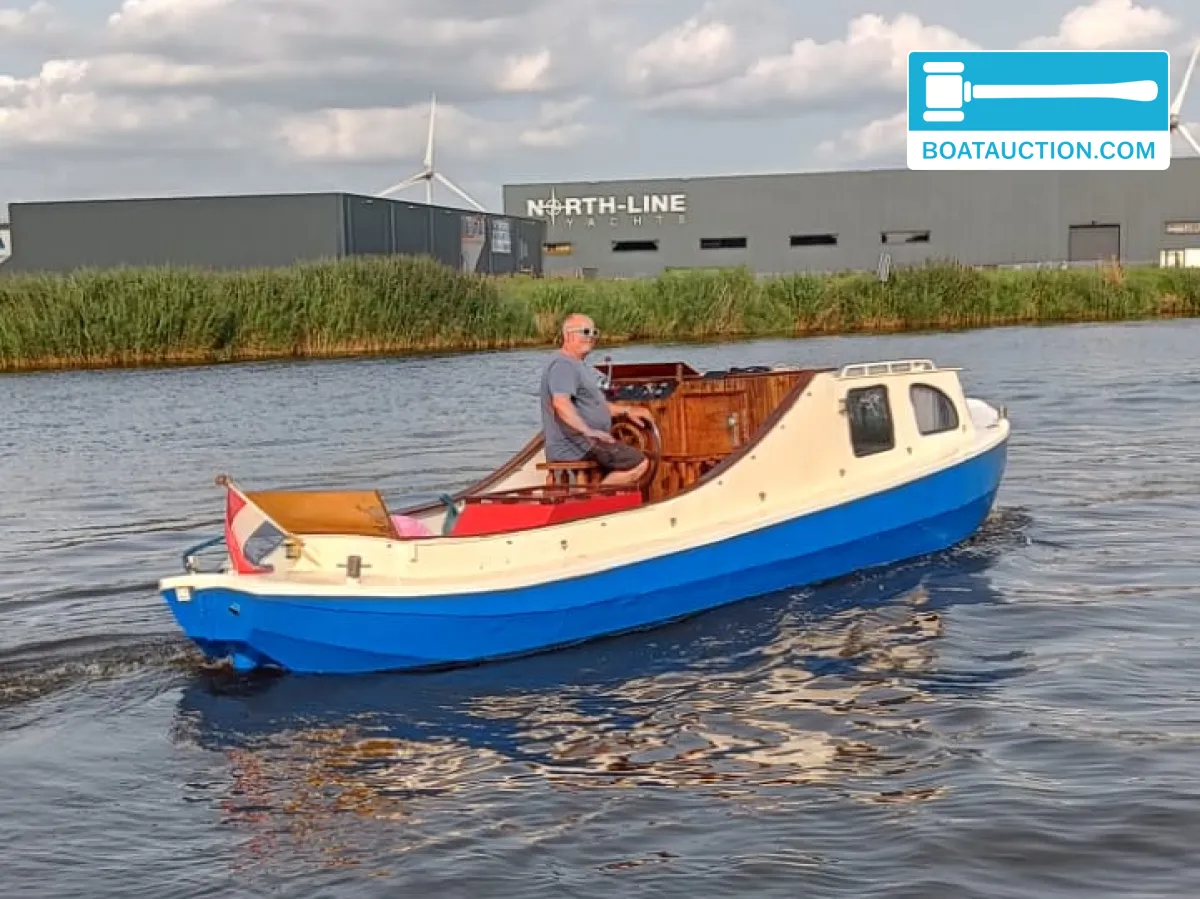 foto: 11 Motorboot 900