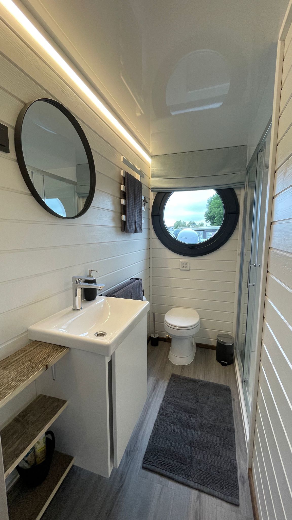 foto: 32 COMPLEET Nieuwe Nordic Season NS 36 Eco 23 Houseboat Met Ligplaats