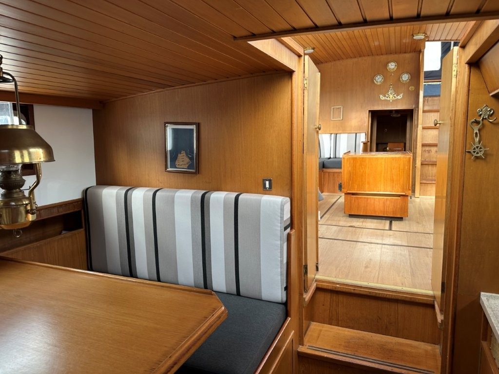 foto: 16 De Ruiterkruiser 1370 AK