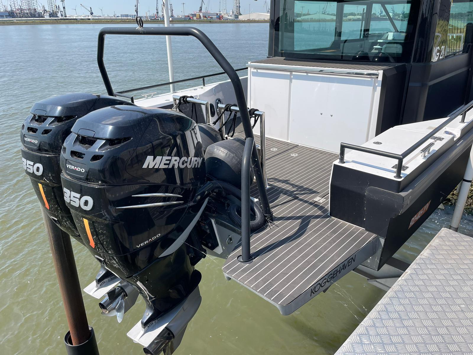 foto: 28 Axopar 37 Sports Cabin Version R