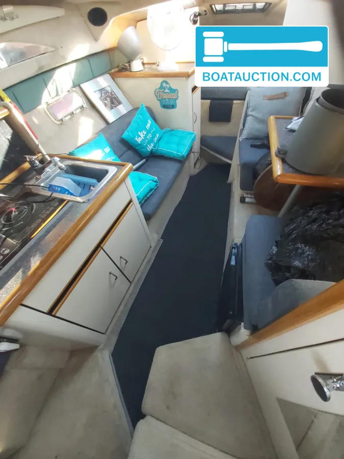 foto: 8 Bayliner 2655 wide body