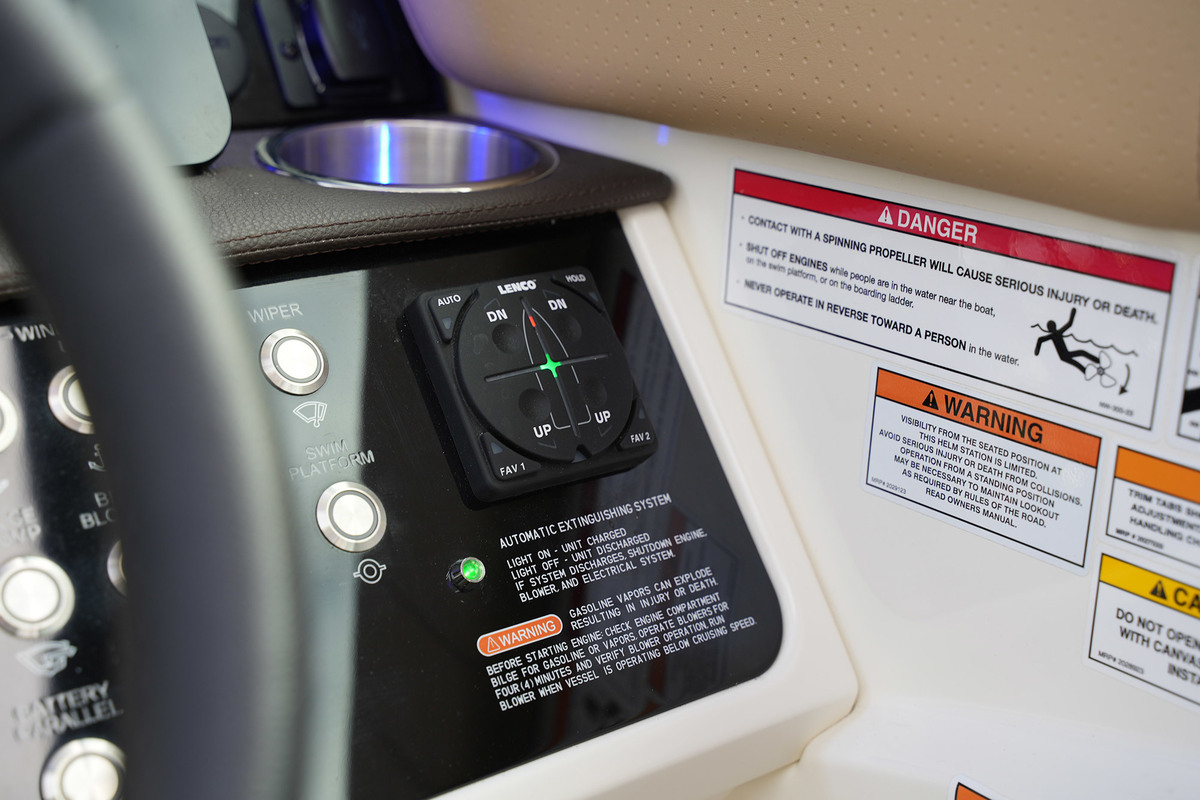 foto: 36 Sea Ray Sundancer 320