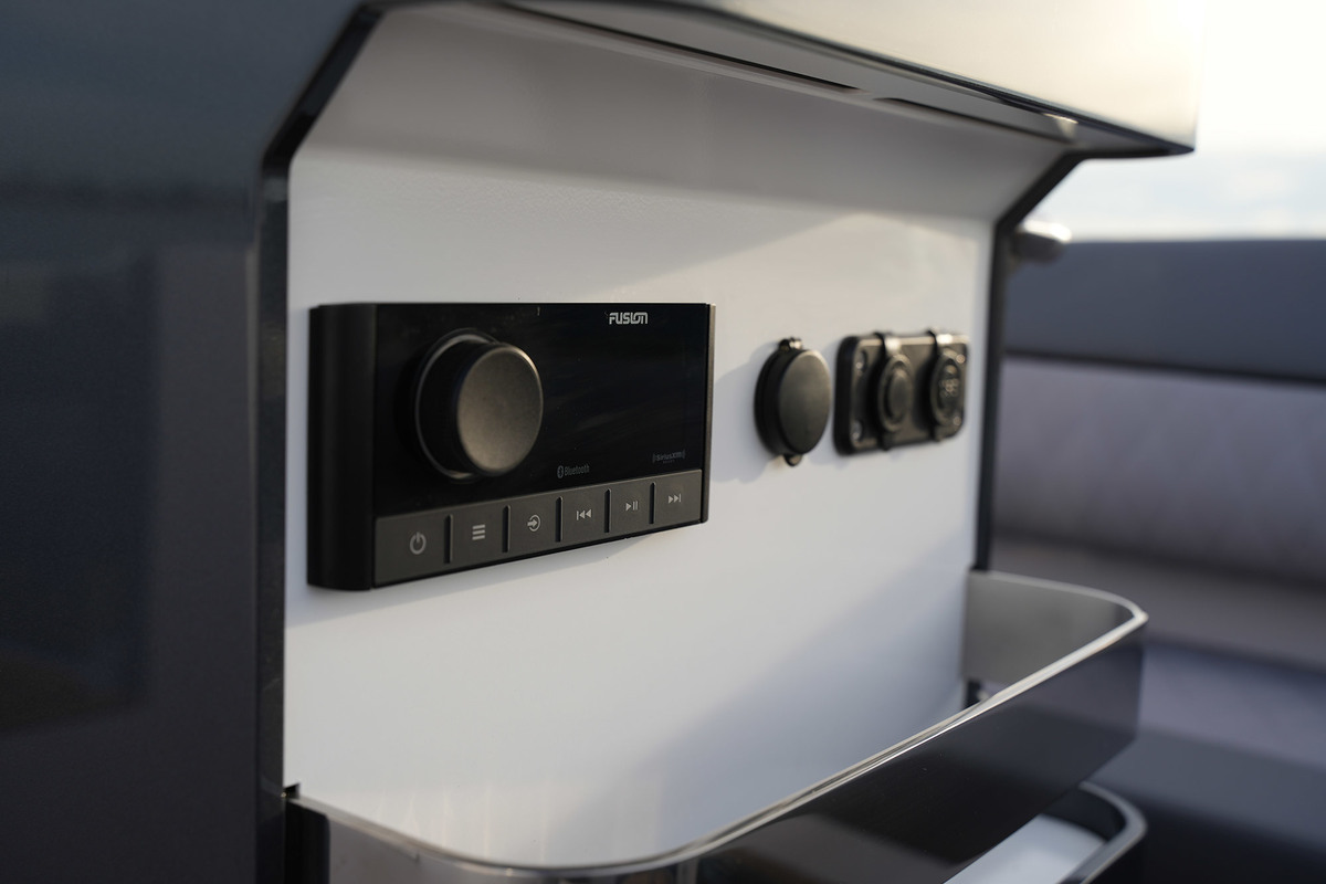 foto: 25 Alfastreet Marine 21 Open Electric